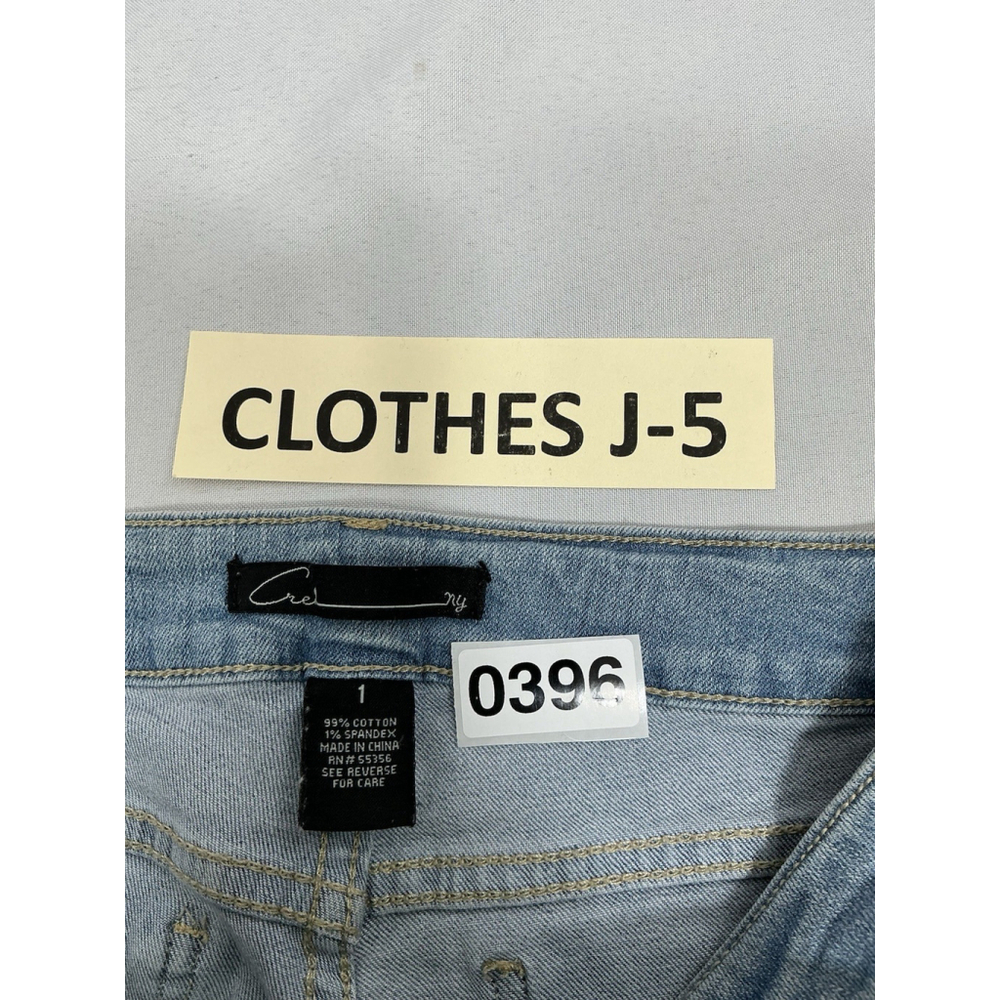 Woman’s Junior Cred NY Skinny Ankle Light Blue Jeans Size 1 Distressed Appliqué - Picture 3 of 6
